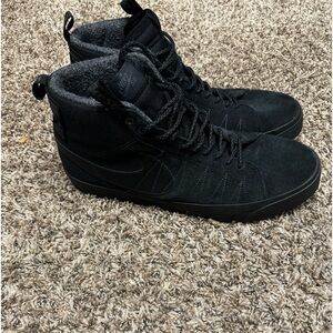 Nike sb high top black
